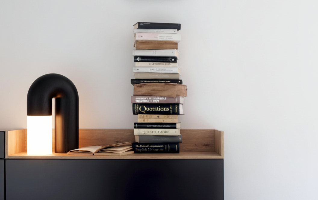 U-line Glow Table Lamp