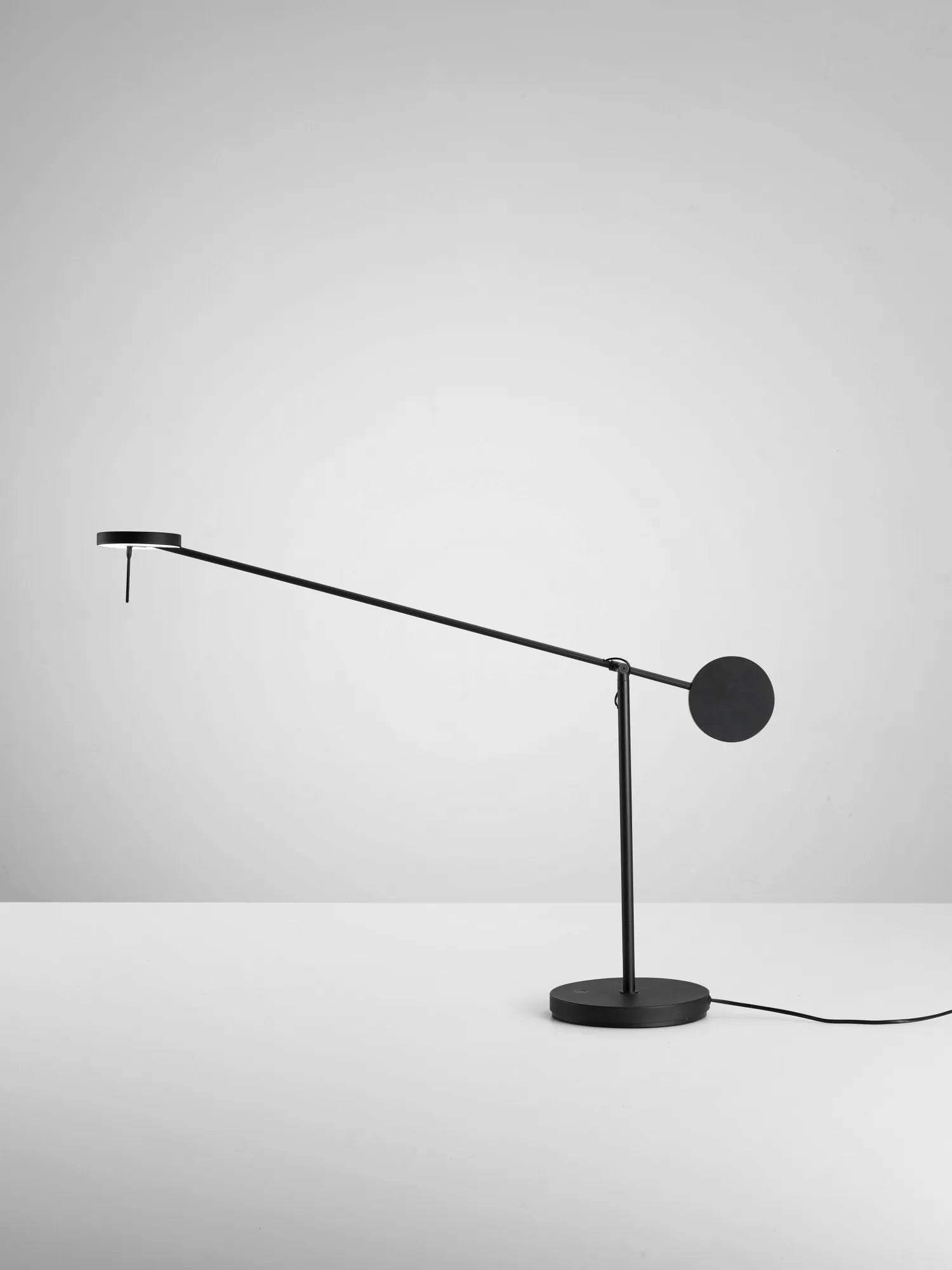Refined Span Desk Lamp-Domus Collective